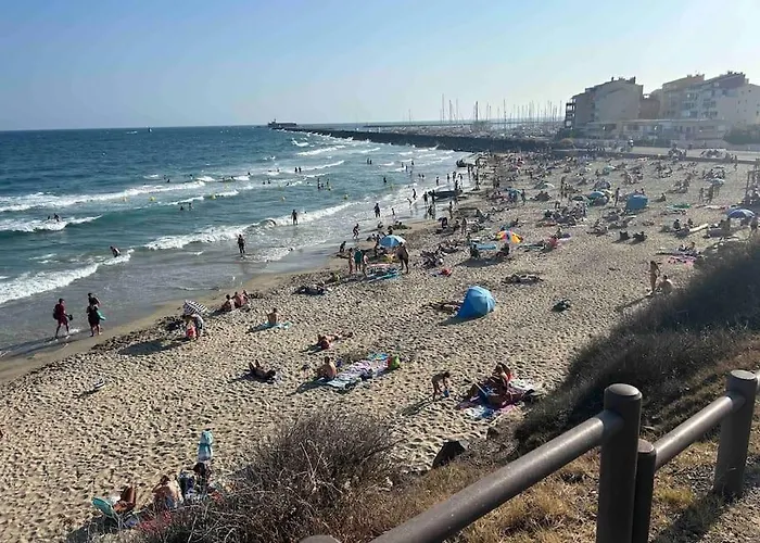 T2 Climatise A 1 Min Mer, Balcon, Piscine Daire Agde