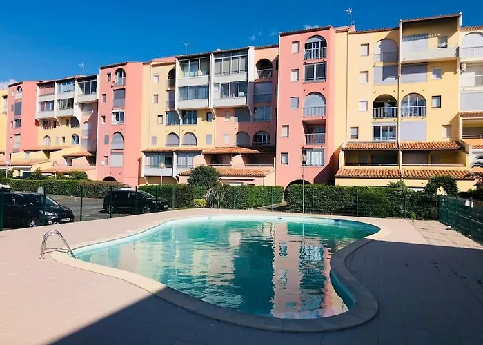 T2 Climatise A 1 Min Mer, Balcon, Piscine