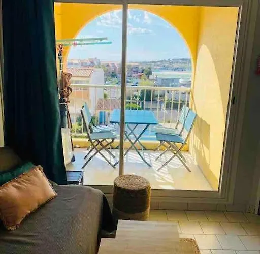 T2 Climatise A 1 Min Mer, Balcon, Piscine Agde